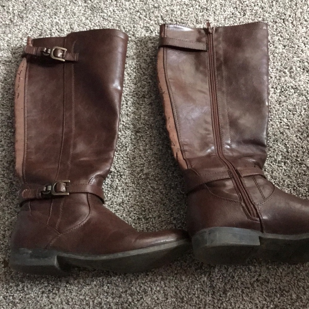 Brown mid high boots